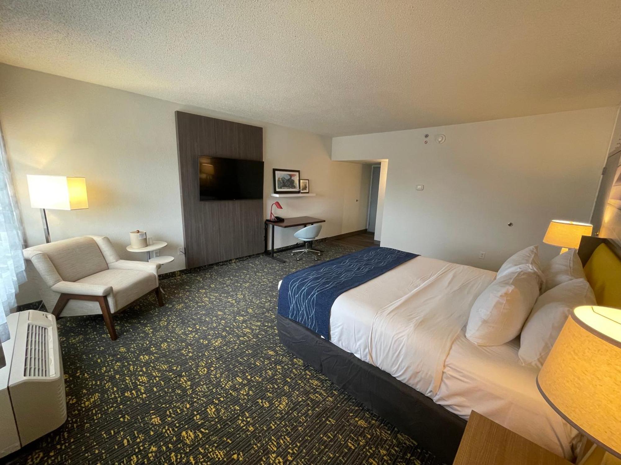 Saint Louis Airport Hotel Woodson Terrace Bagian luar foto
