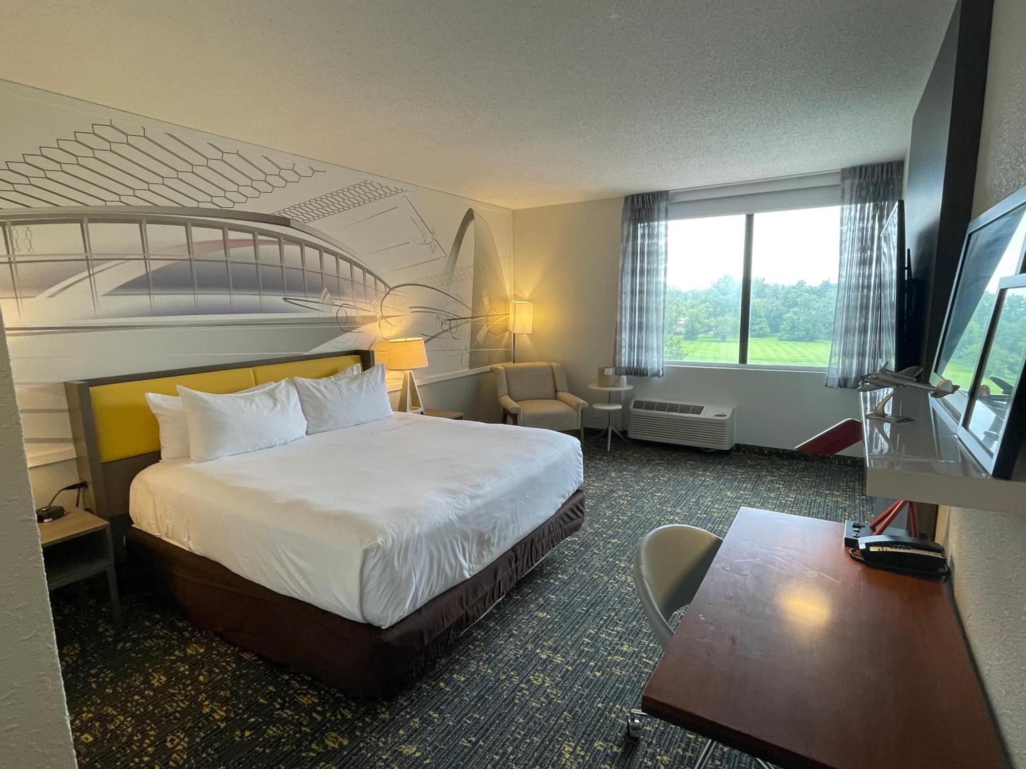 Saint Louis Airport Hotel Woodson Terrace Bagian luar foto